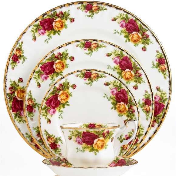 Royal Albert Old Country Roses Dinnerware Set - Picture 1 of 8